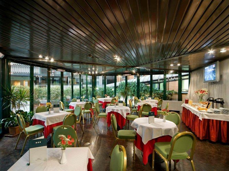 Una Hotels Century Milano Exterior photo