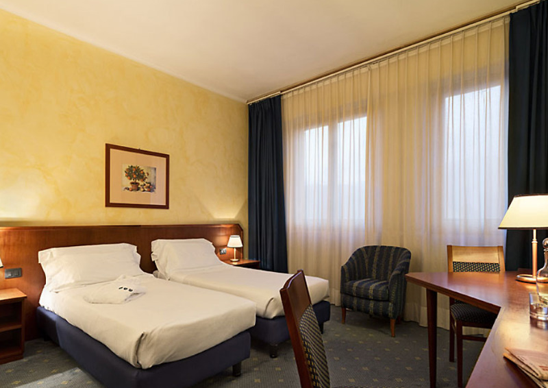 Una Hotels Century Milano Exterior photo